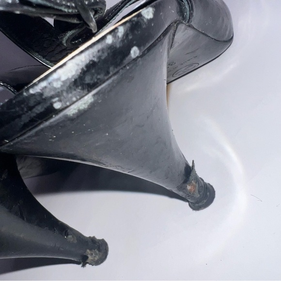 Chanel Pointed Toe Slingback Heels *Flawed - Picture 6 of 10